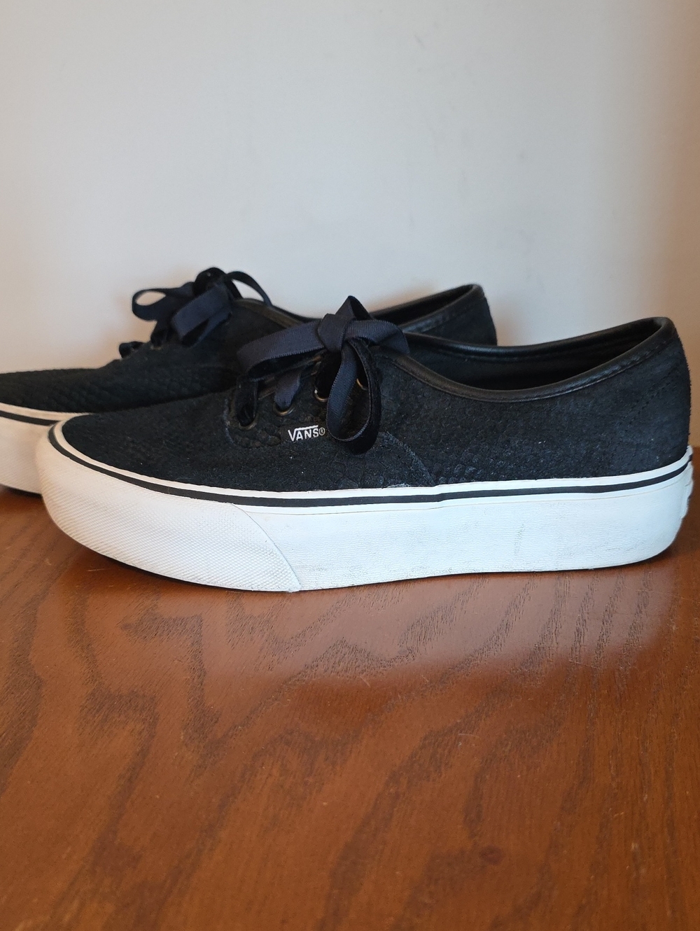 Vans Era Platform Animal Snakeskin Black Suede Sneakers Size 8